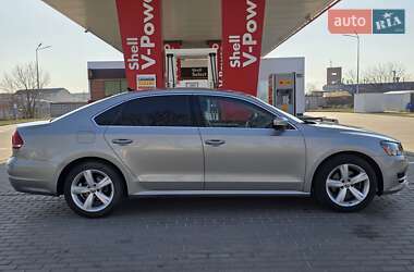 Седан Volkswagen Passat 2014 в 