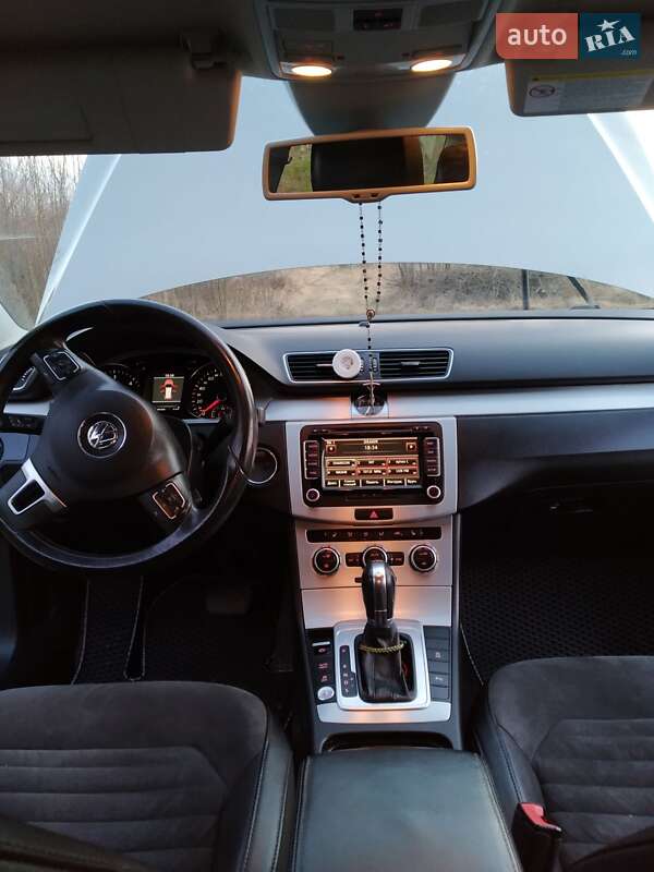 Универсал Volkswagen Passat 2014 в Львове