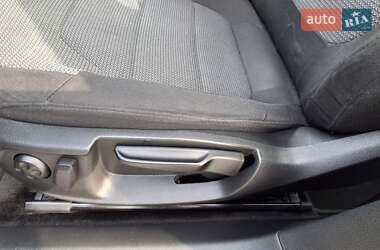 Универсал Volkswagen Passat 2012 в 