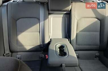 Универсал Volkswagen Passat 2015 в 