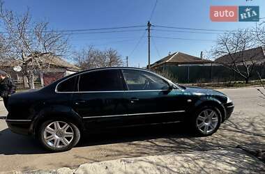 Седан Volkswagen Passat 2003 в 