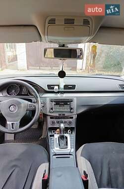 Седан Volkswagen Passat 2012 в 