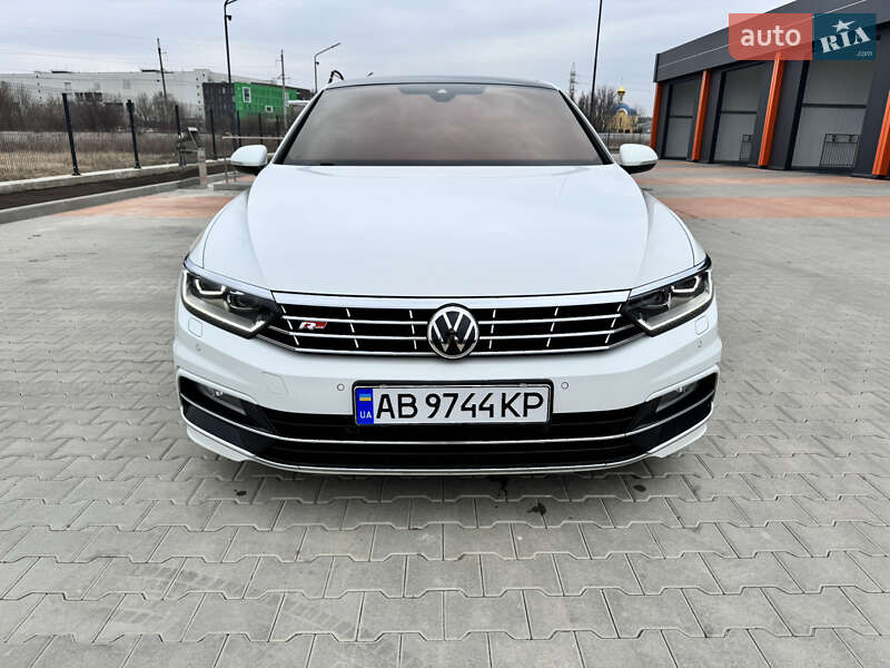Седан Volkswagen Passat 2016 в Вінниці