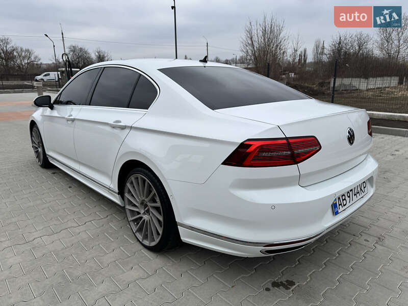 Седан Volkswagen Passat 2016 в Вінниці
