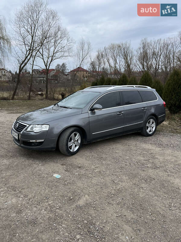 Універсал Volkswagen Passat 2008 в Чернівцях