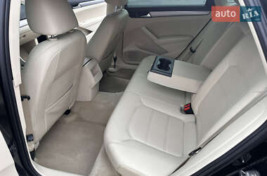 Седан Volkswagen Passat 2014 в 
