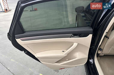 Седан Volkswagen Passat 2014 в 