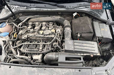 Седан Volkswagen Passat 2014 в 