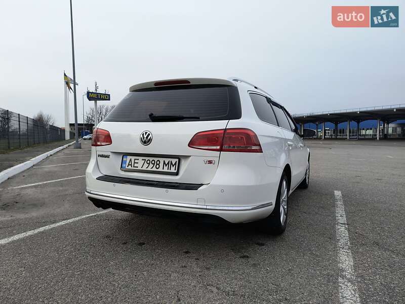 Универсал Volkswagen Passat 2012 в Днепре