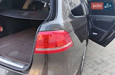 Універсал Volkswagen Passat 2012 в 
