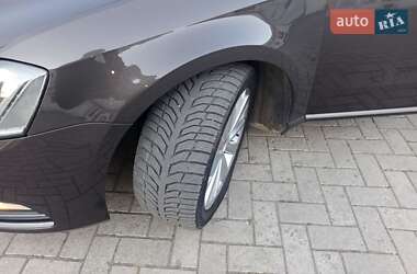Універсал Volkswagen Passat 2012 в 