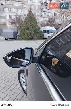 Універсал Volkswagen Passat 2012 в 