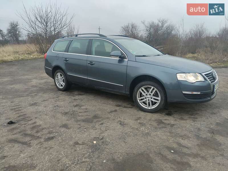 Универсал Volkswagen Passat 2009 в Горохове