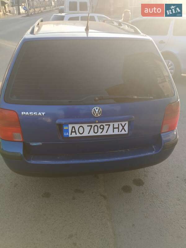 Универсал Volkswagen Passat 1999 в Рахове