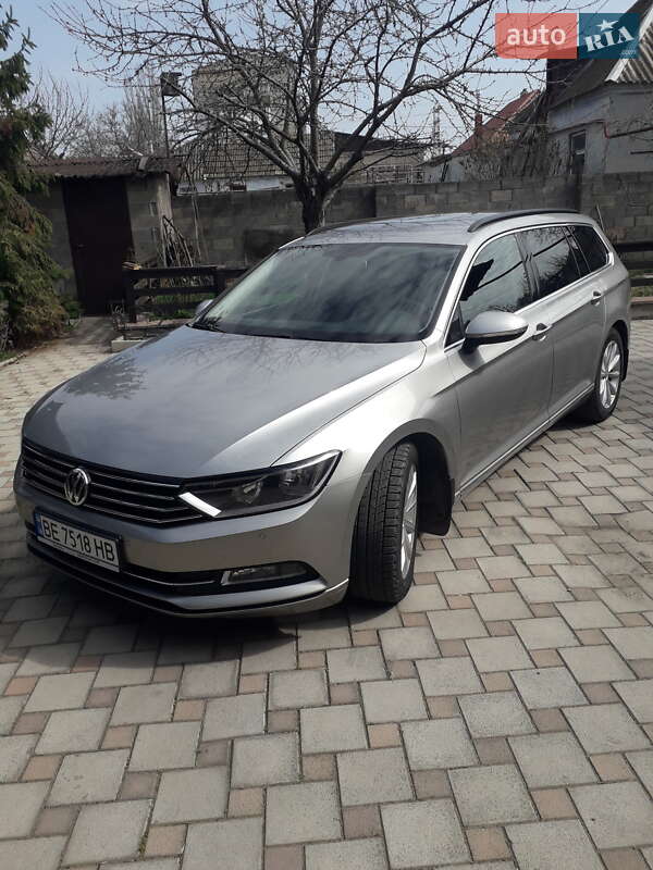 Універсал Volkswagen Passat 2015 в Миколаєві