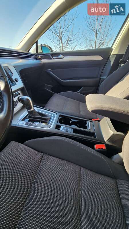 Универсал Volkswagen Passat 2017 в Косове фото 30 Универсал Volkswagen Passat 2017 в Косове