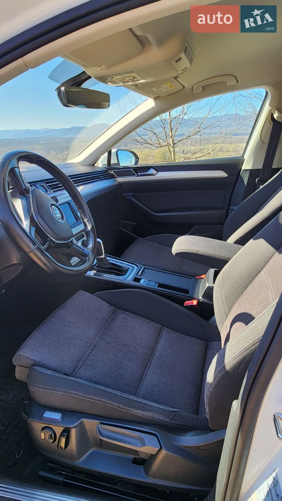 2017 Volkswagen Passat - мініатюра 40