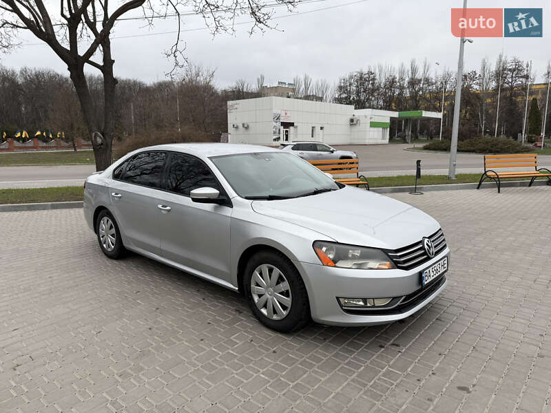 Седан Volkswagen Passat 2013 в Кропивницькому
