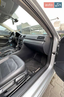 Седан Volkswagen Passat 2014 в 