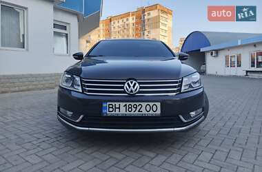 Универсал Volkswagen Passat 2012 в 