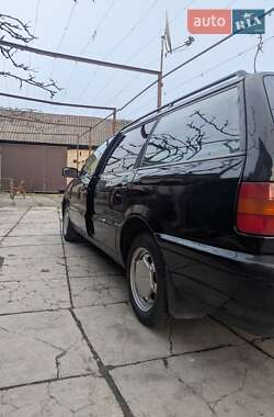 Универсал Volkswagen Passat 1995 в 