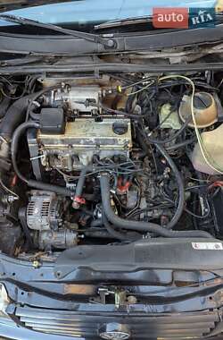 Универсал Volkswagen Passat 1995 в 