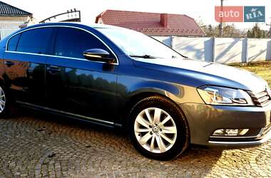 Седан Volkswagen Passat 2014 в 