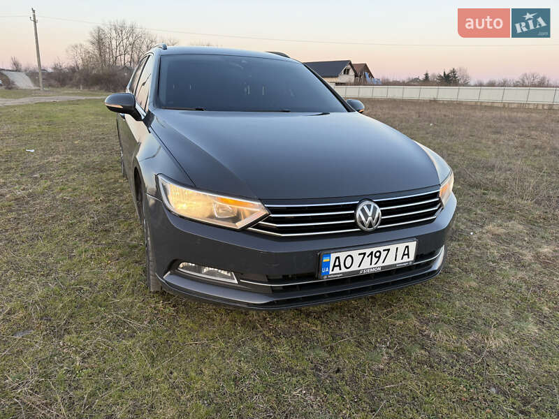 Универсал Volkswagen Passat 2015 в Хусте