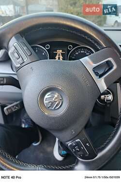 Универсал Volkswagen Passat 2012 в 