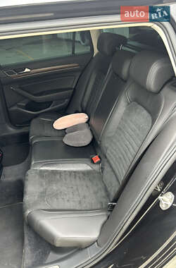 Универсал Volkswagen Passat 2015 в 