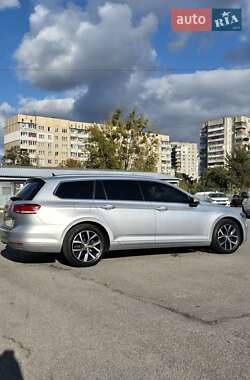 Універсал Volkswagen Passat 2015 в 