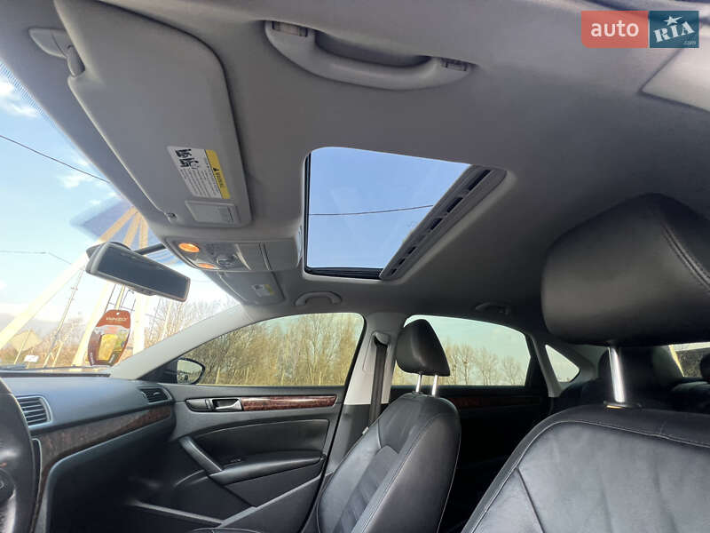 Седан Volkswagen Passat 2012 в Виннице