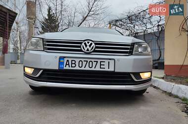 Седан Volkswagen Passat 2011 в 