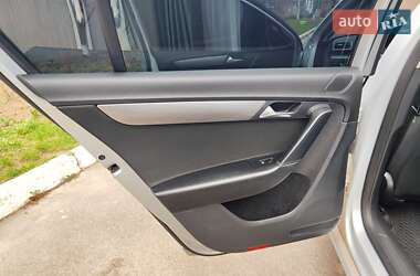 Седан Volkswagen Passat 2011 в 