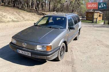 Універсал Volkswagen Passat 1993 в 