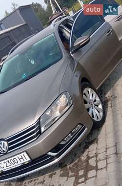 Универсал Volkswagen Passat 2011 в 
