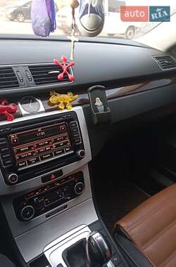 Универсал Volkswagen Passat 2011 в 