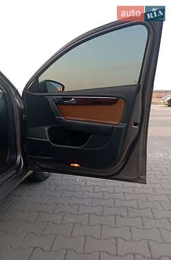 Универсал Volkswagen Passat 2011 в 