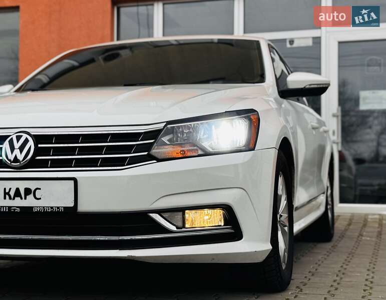 Седан Volkswagen Passat 2016 в Одессе