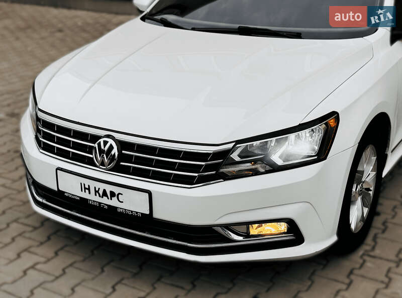 Седан Volkswagen Passat 2016 в Одессе