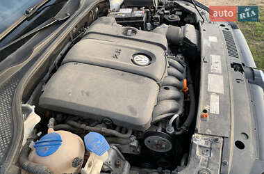Седан Volkswagen Passat 2013 в 