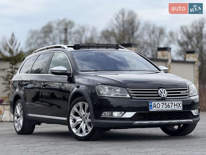 Универсал Volkswagen Passat 2012 в Хусте
