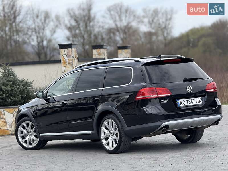 Универсал Volkswagen Passat 2012 в Хусте