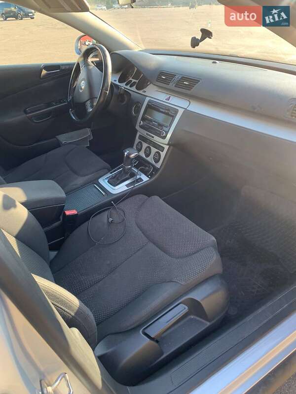 Седан Volkswagen Passat 2009 в Києві