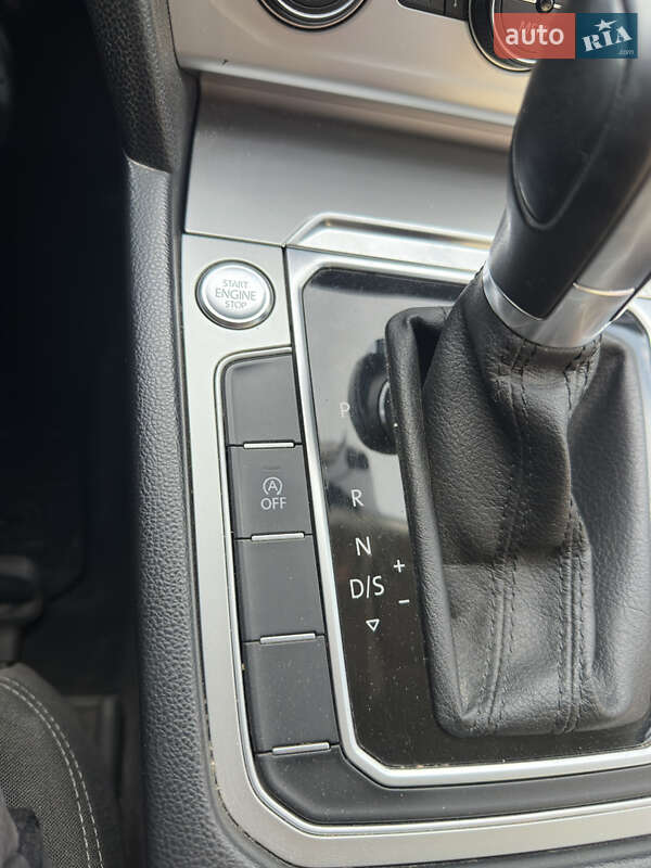 Универсал Volkswagen Passat 2017 в Львове