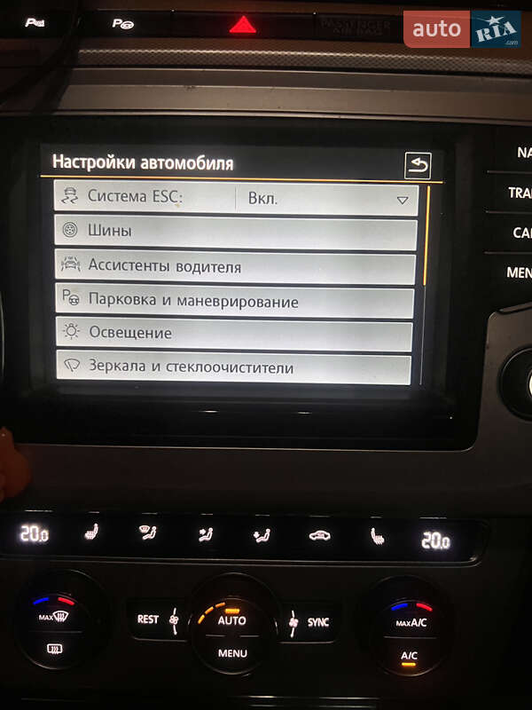 Универсал Volkswagen Passat 2015 в Хмельницком