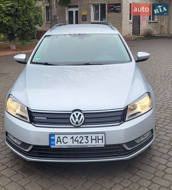 Универсал Volkswagen Passat 2012 в 