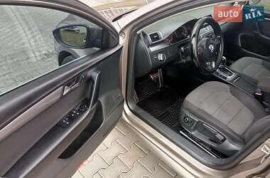 Седан Volkswagen Passat 2011 в 