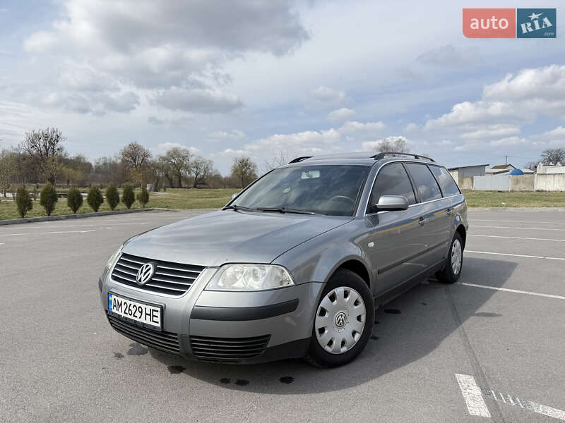 Универсал Volkswagen Passat 2002 в Хмельнике