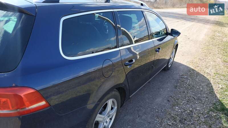 Универсал Volkswagen Passat 2011 в Овруче